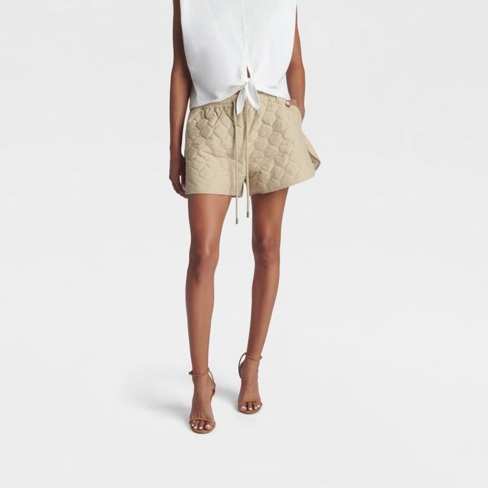 KBB by KAHLANA Women's Mid-Rise 'The Quilted Shorts' - Khaki XL